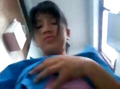 L'entrepreneur a un énorme dong pour un petit film erotique en ligne trou de chatte