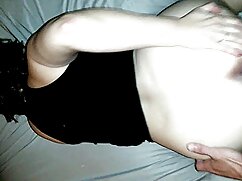 Une rousse fougueuse profite d'une film porno érotique gratuit fantastique baise sur un canapé