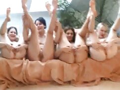 L'instructeur de conditionnement physique aime ce qu'il films érotiques français gratuits voit