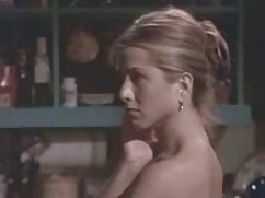 Fille bizarre aux cheveux verts le prenant dans son trou du cul film porno érotique gratuit