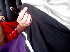 Une adolescente site film érotique angélique se baise dans une pièce éclairée par le soleil